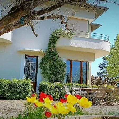 Maison De Maitre Parc Prive Proche Et Drome. Σπίτι διακοπών Crest